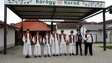 28. MEĐUNARODNA SMOTRA MAĐARSKIH FOLKLORNIH SKUPINA U REPUBLICI HRVATSKOJ ODRŽANA JE U KOROĐU